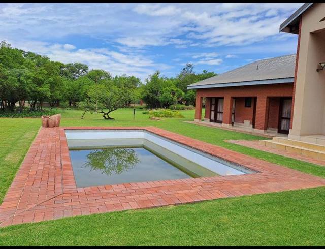 5 BEDROOM HOUSE FOR SALE IN ROODEPLAAT DAM